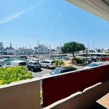 Appartement Vue Port De Plaisance : Le Voilier
