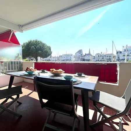 Apartment Vue Port De Plaisance : Le Voilier