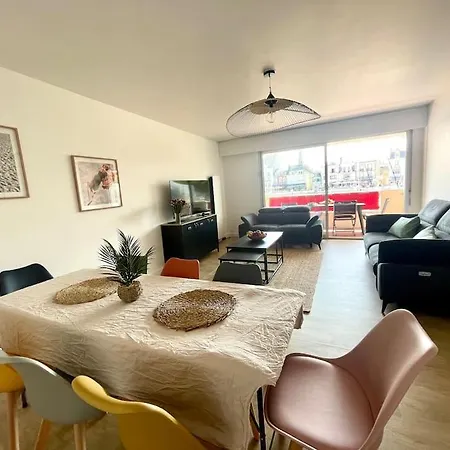 Apartment Vue Port De Plaisance : Le Voilier