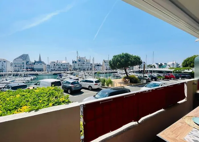 Apartment Vue Port De Plaisance : Le Voilier