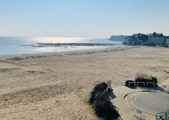 Apartment Vue Port De Plaisance : Le Voilier