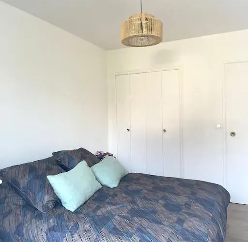 Apartment Vue Port De Plaisance : Le Voilier *