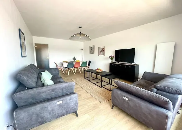 Apartment Vue Port De Plaisance : Le Voilier *